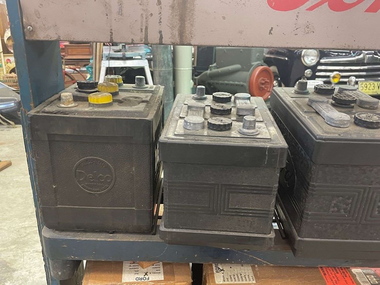 ford-battery-display-rack-image-22