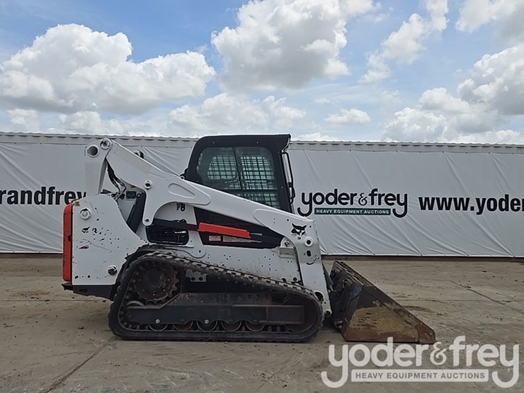 2021-bobcat-t740-image-6