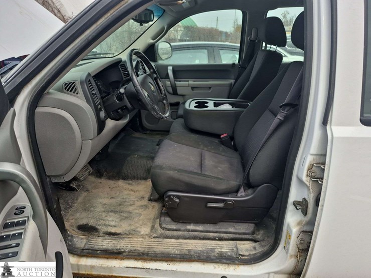 2013-chevrolet-silverado-1500-image-11