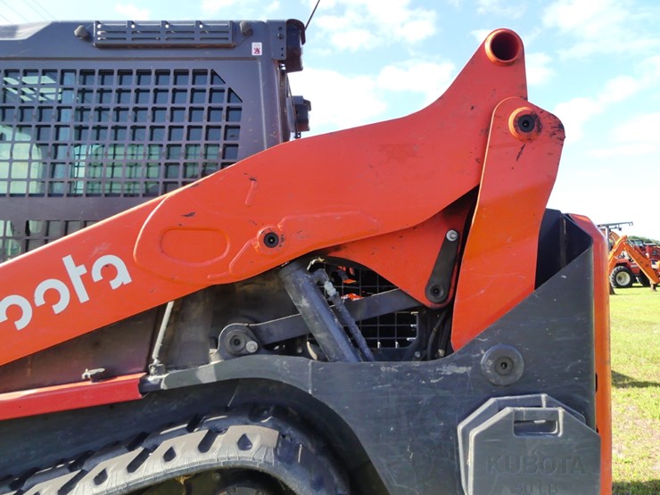 2024-kubota-svl75-3-image-7