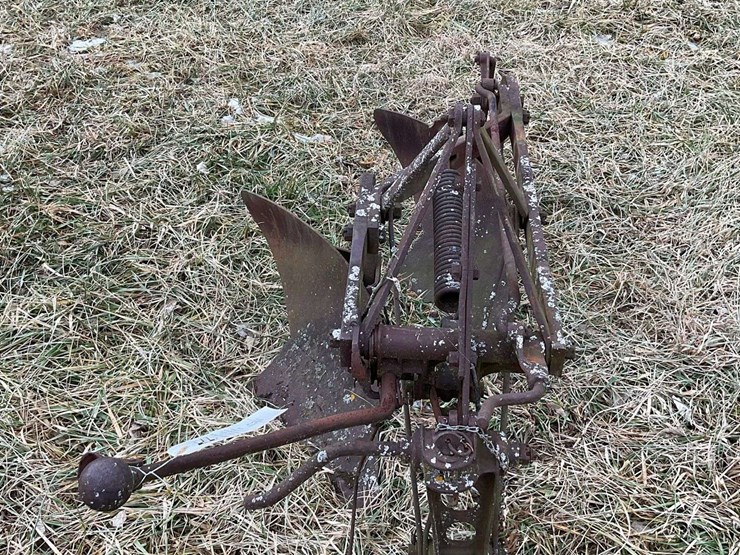 two-bottom-fordson-plow-image-8