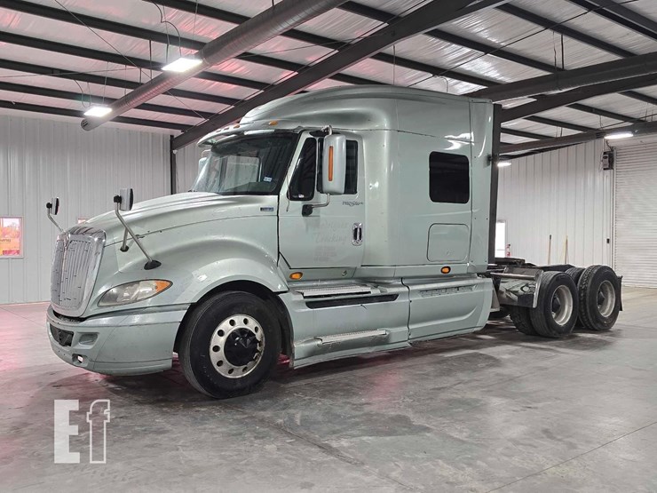 2012-international-prostar-image-1