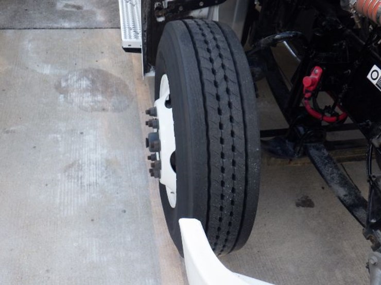 2023-kenworth-t280-image-14