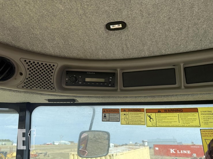 2008-new-holland-h8040-image-25