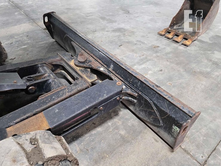 2016-caterpillar-305e2-cr-image-15