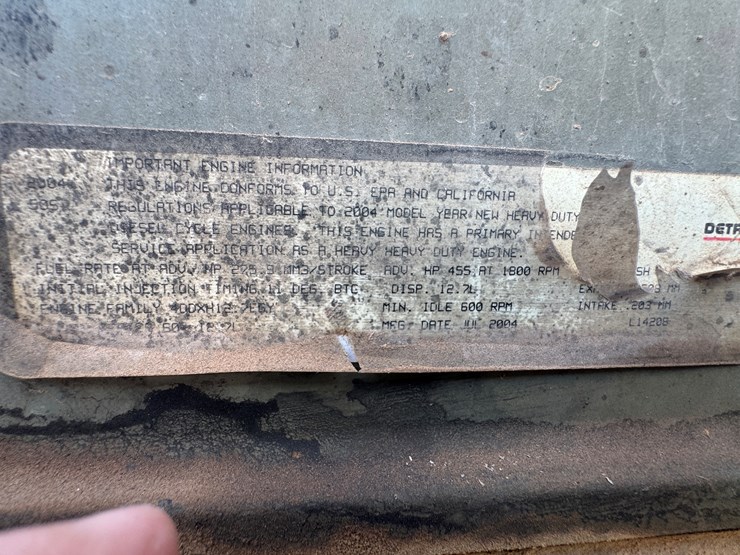 2005-freightliner-columbia-120-image-7