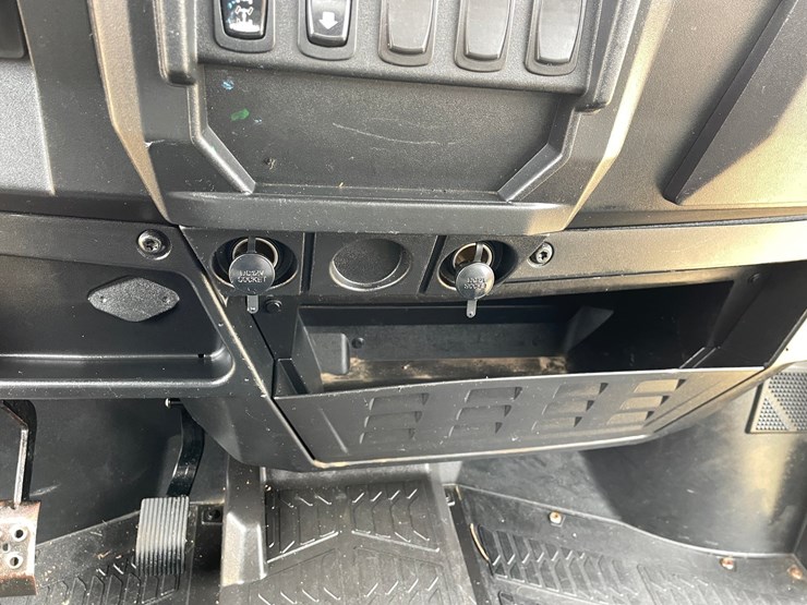 #600-•-2020-polaris-gravely-atlas-jsv-job-site-crew-cab-utv-(sells-with-bill-of-sale-only)-image-16