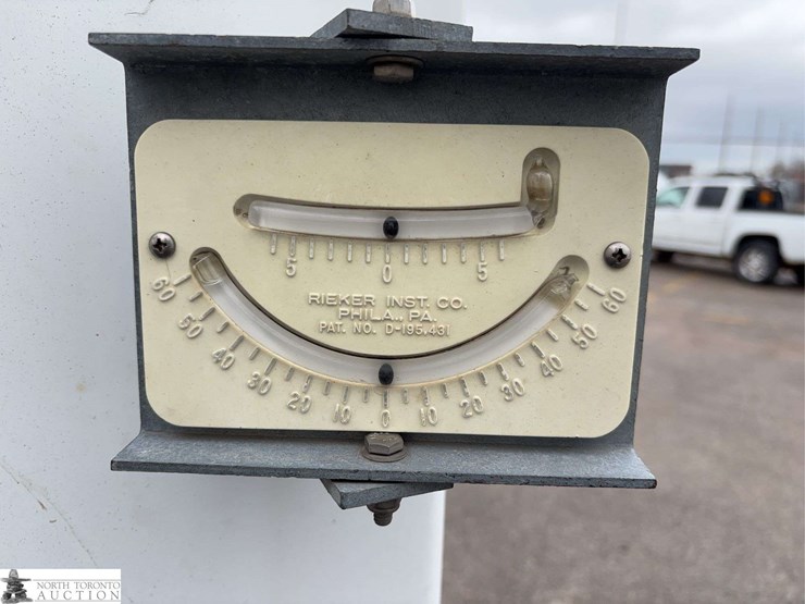 2012-ford-f550-image-30