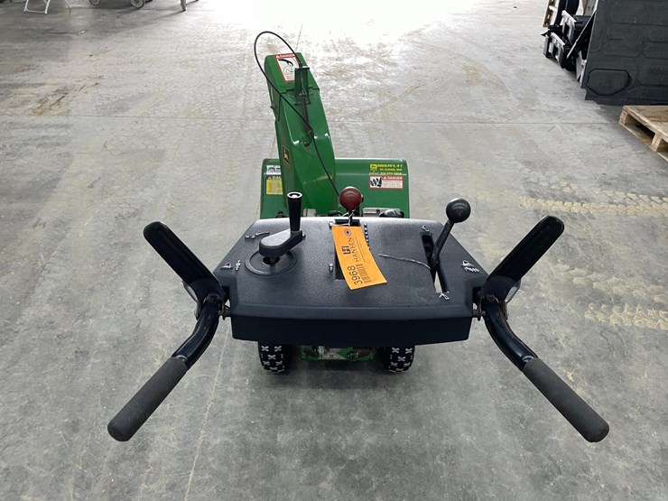 #3968-•-john-deere-trs24-snowblower-image-5