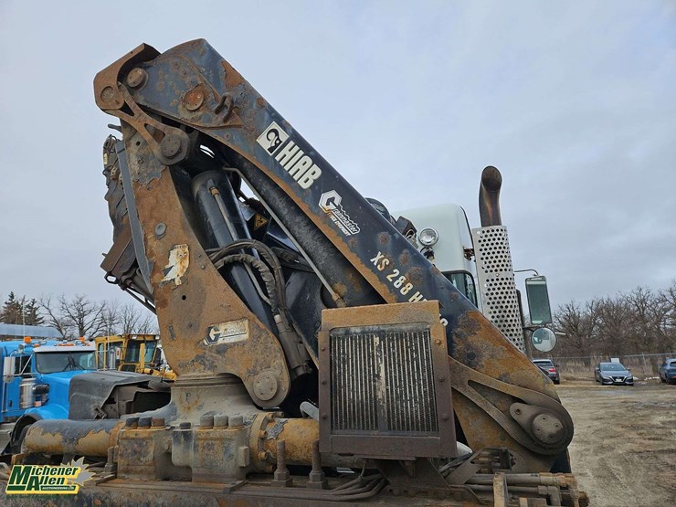 2013-kenworth-t800-image-21