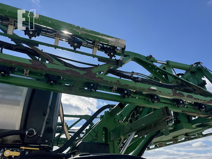 2019-john-deere-r4038-image-15