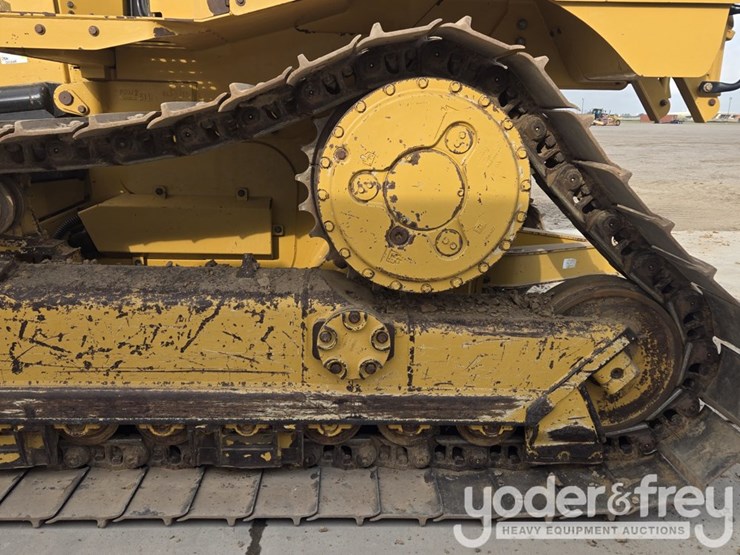 2019-caterpillar-d6-lgp-image-13
