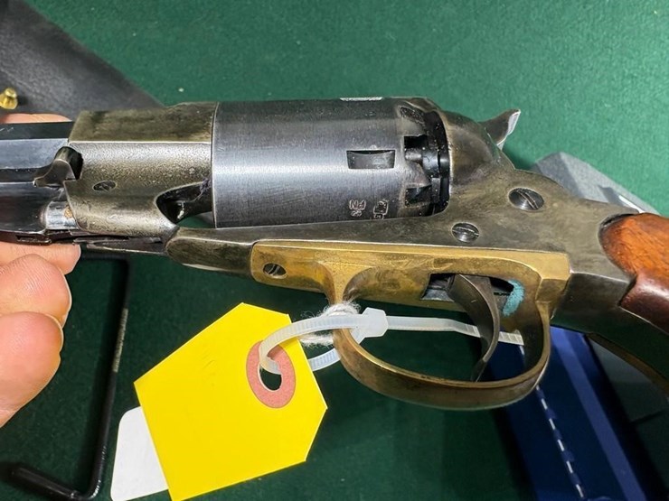 new-model-army-44-cal-blk-powder-revolver-image-11