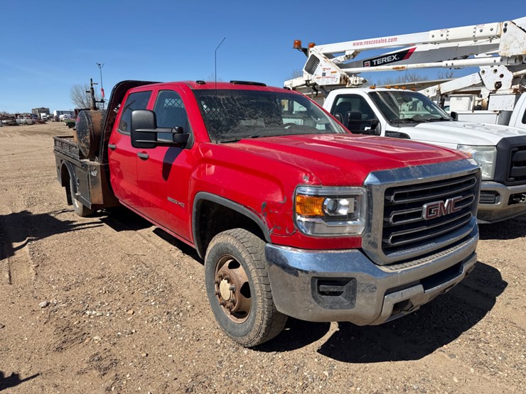 2015-gmc-sierra-3500hd-image-2