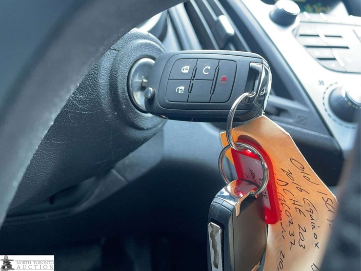 2016-chevrolet-equinox-image-15