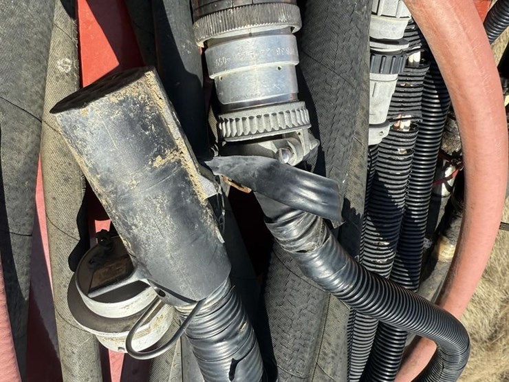 2011-case-ih-3430-image-11