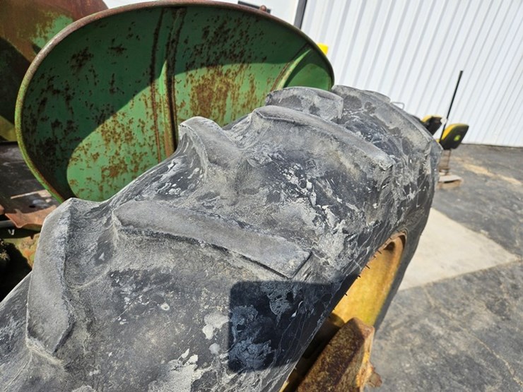 1952-john-deere-model-a-image-40