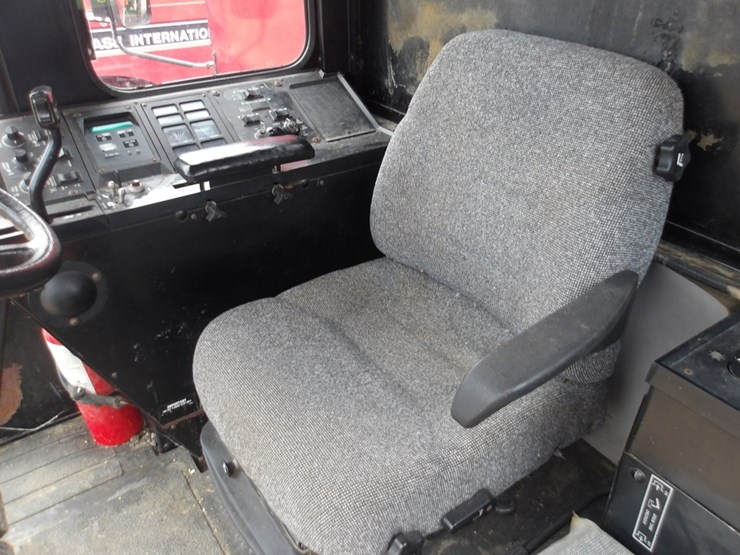 case-ih-1666-image-38