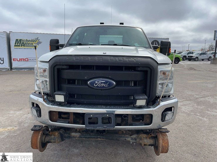 2014-ford-f350-image-2