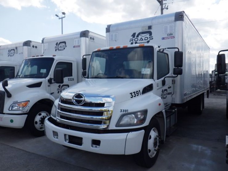 2020-hino-268a-image-1