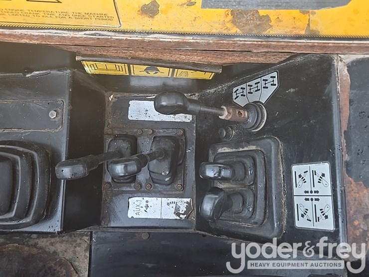 2018-jcb-512-56-image-104