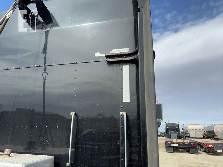 2005-kenworth-t800-image-28