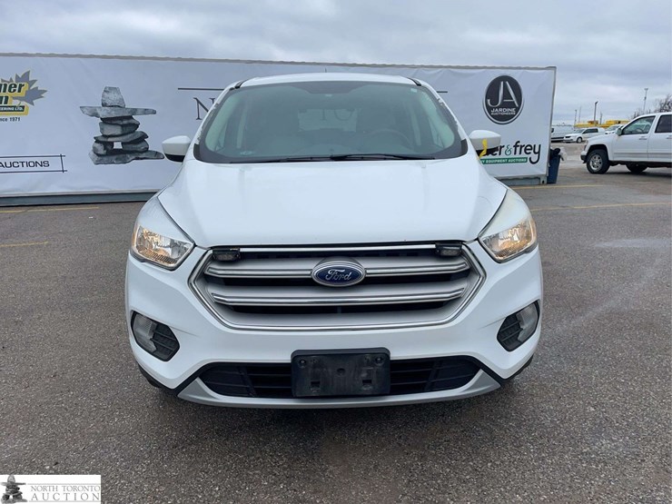2017-ford-escape-image-2