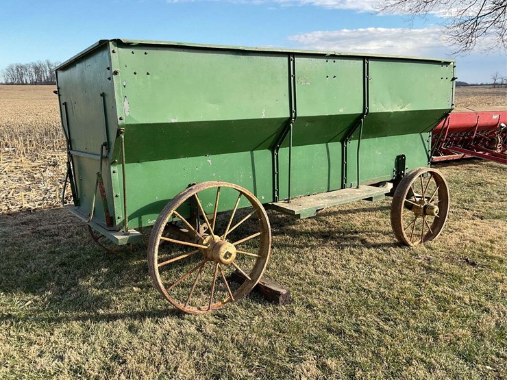 john-deere-steel-sided-flare-box-and-running-gear-image-4