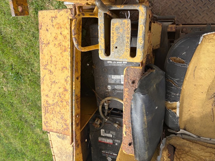 caterpillar-d7g-image-29