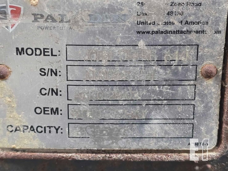 2017-deere-644k-image-13