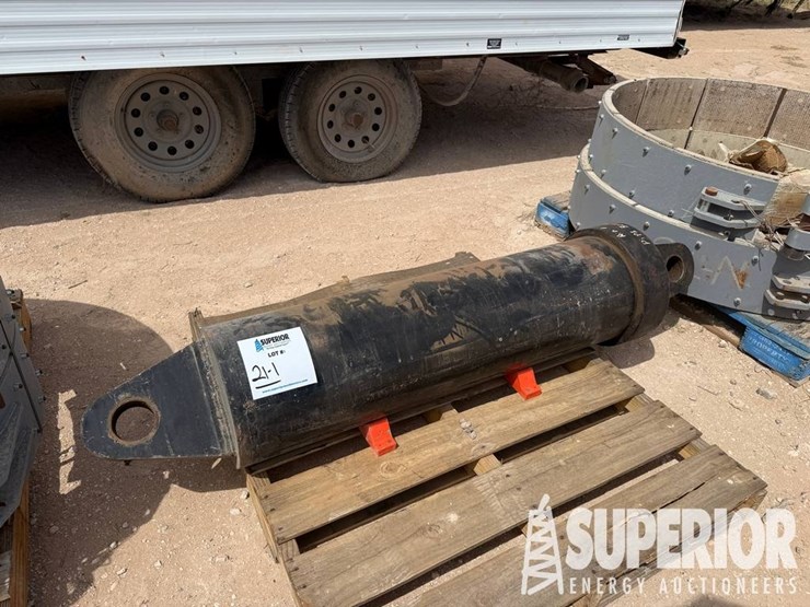 (21-1)-(2)-md-cowan-hyd-pipe-raising-boom-cylinder...-image-2