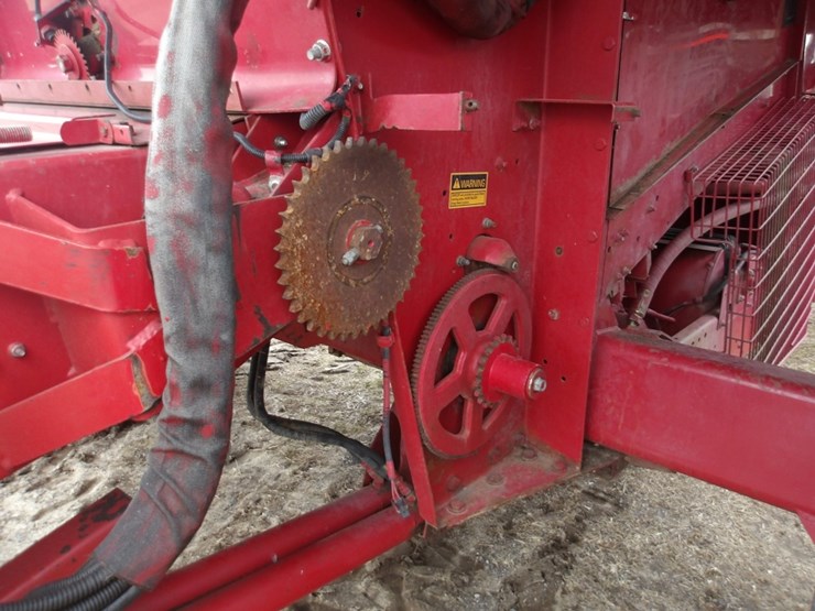 case-ih-1688-image-12