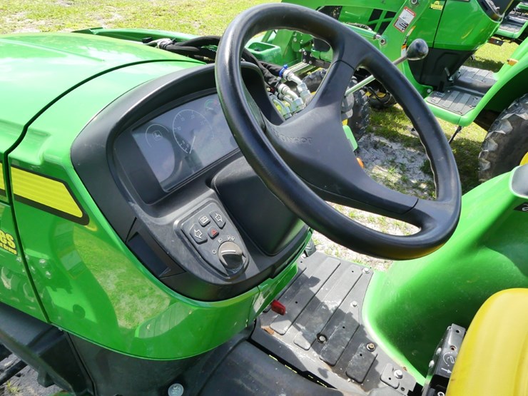 2024-john-deere-3025e-image-14