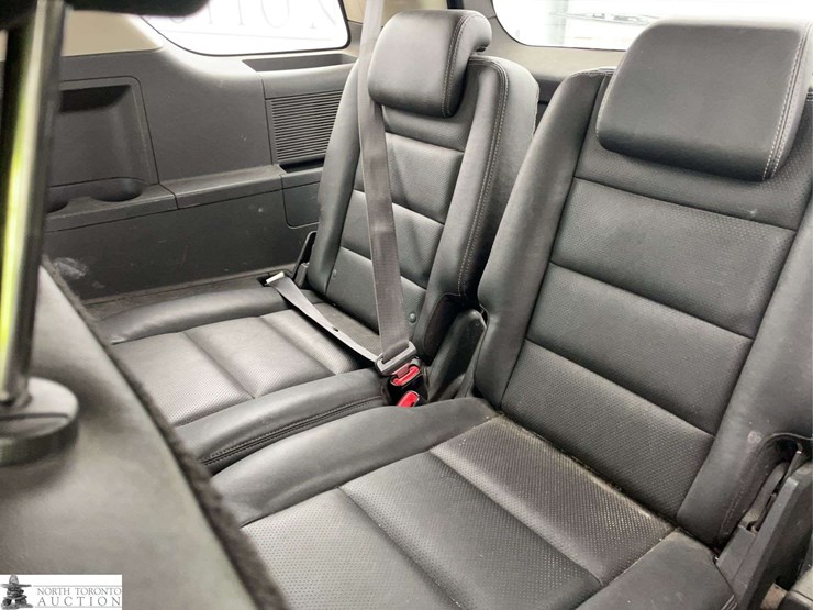 2009-ford-taurus-x-image-17