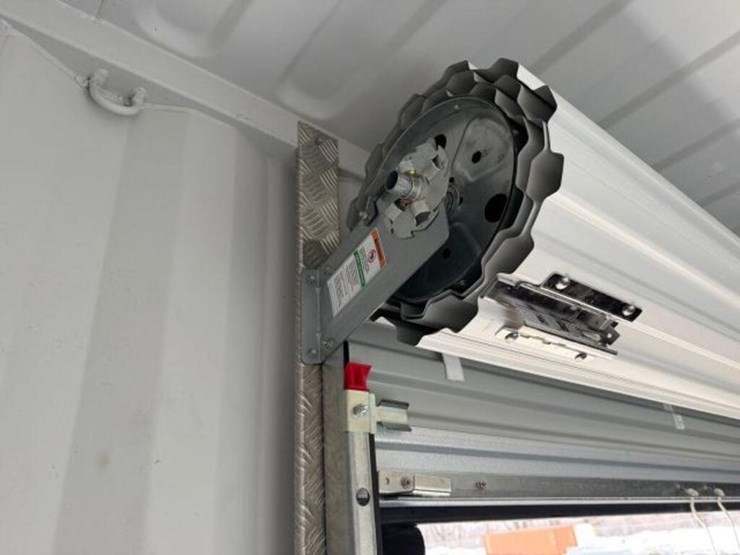 2025-one-way-40-ft-image-11