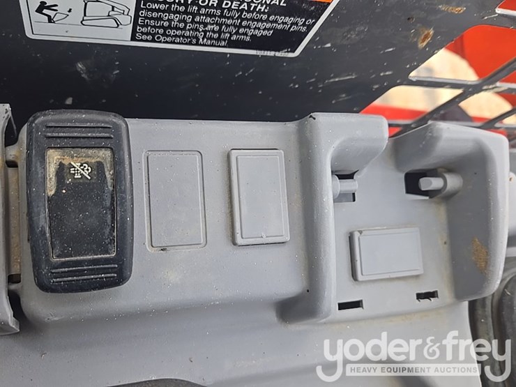 2021-kubota-svl75-2-image-76