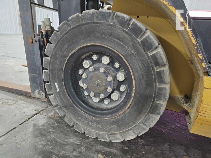 2018-caterpillar-gp25n-image-23