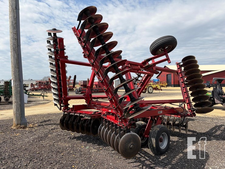 case-ih-3900dh-image-5