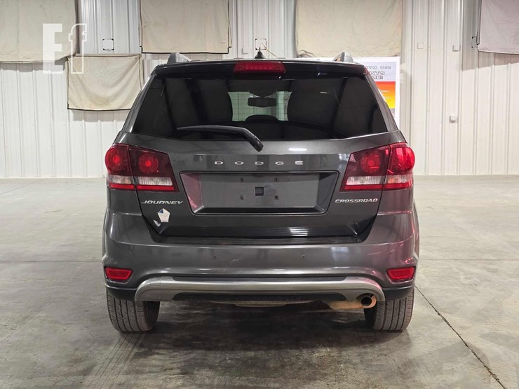 2015-dodge-journey-image-8