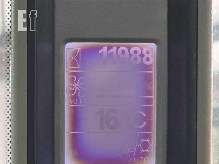 case-ih-magnum-245-image-18