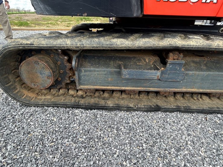 2016-kubota-kx080-4-image-23