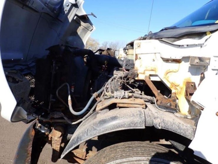 2016-ford-f650-image-24