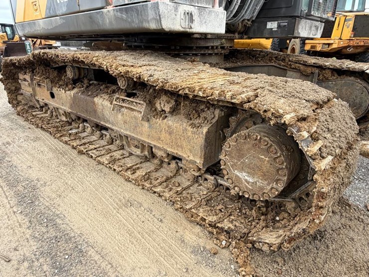 2022-volvo-ec300el-image-12