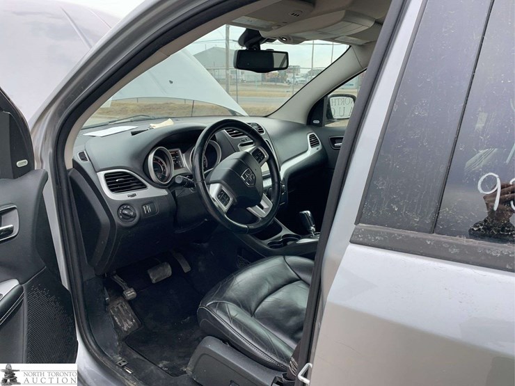 2017-dodge-journey-image-11