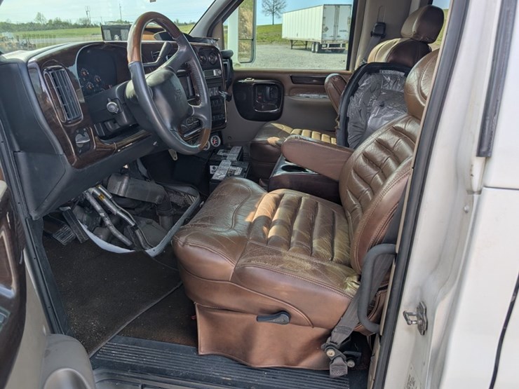 2005-chevrolet-kodiak-c4500-image-19