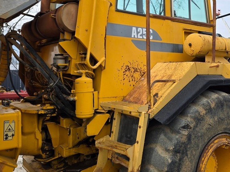 1999-volvo-a25c-image-37