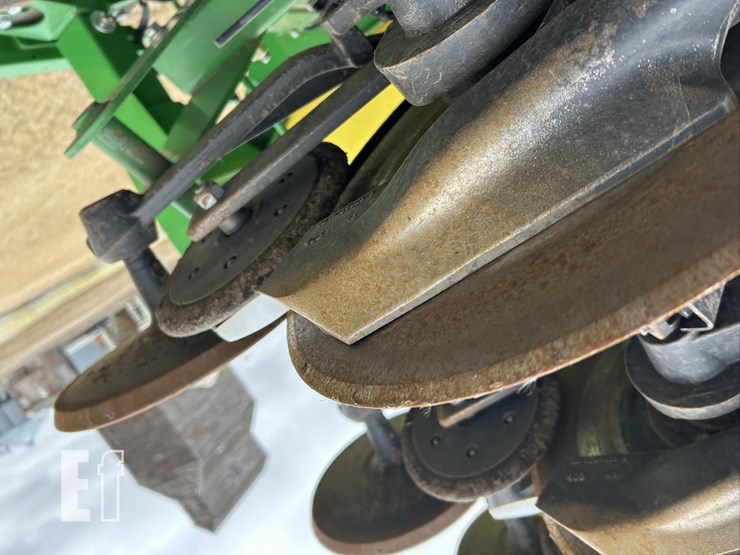 2014-john-deere-1990ccs-image-16