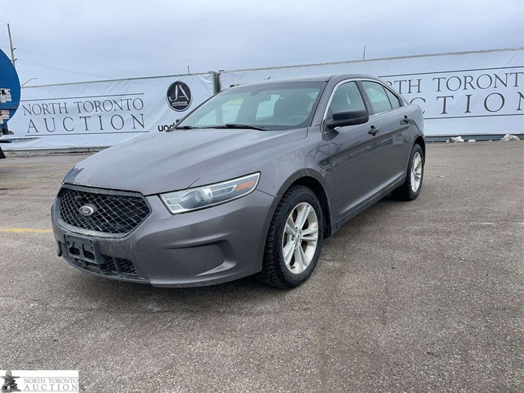 2015-ford-taurus-image-1