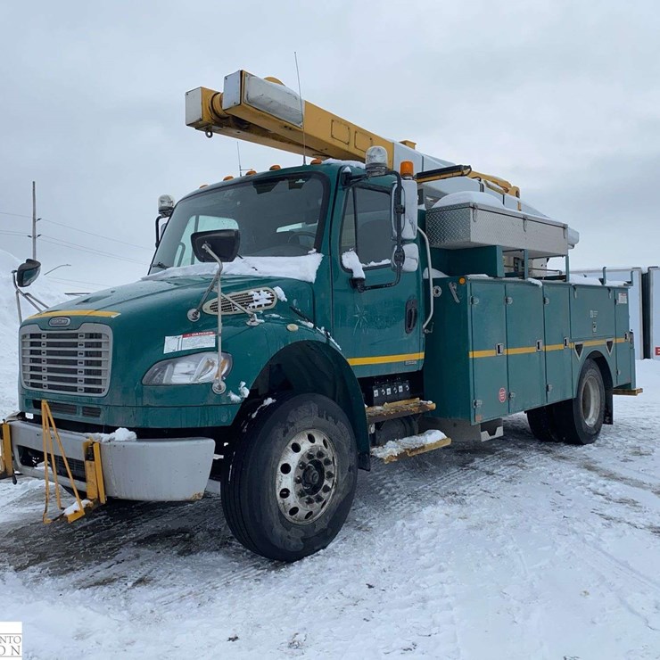 2011 FREIGHTLINER M2 106
