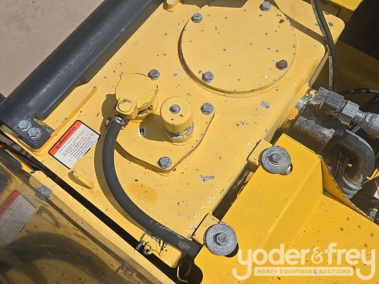 2015-komatsu-pc490-lc-11-image-114